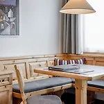 Nevada Hotel