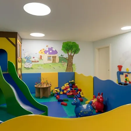 Nevada 4* זאמנאון