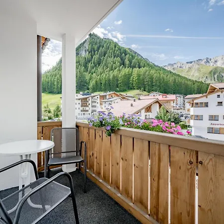 Отель Nevada Замнаун