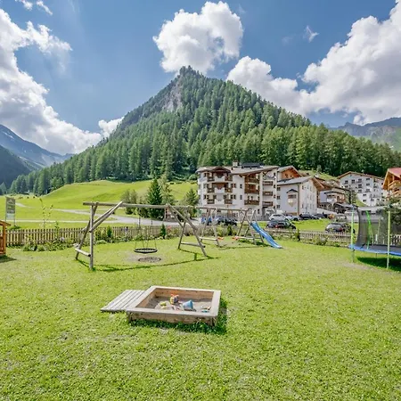 Nevada Отель 4*